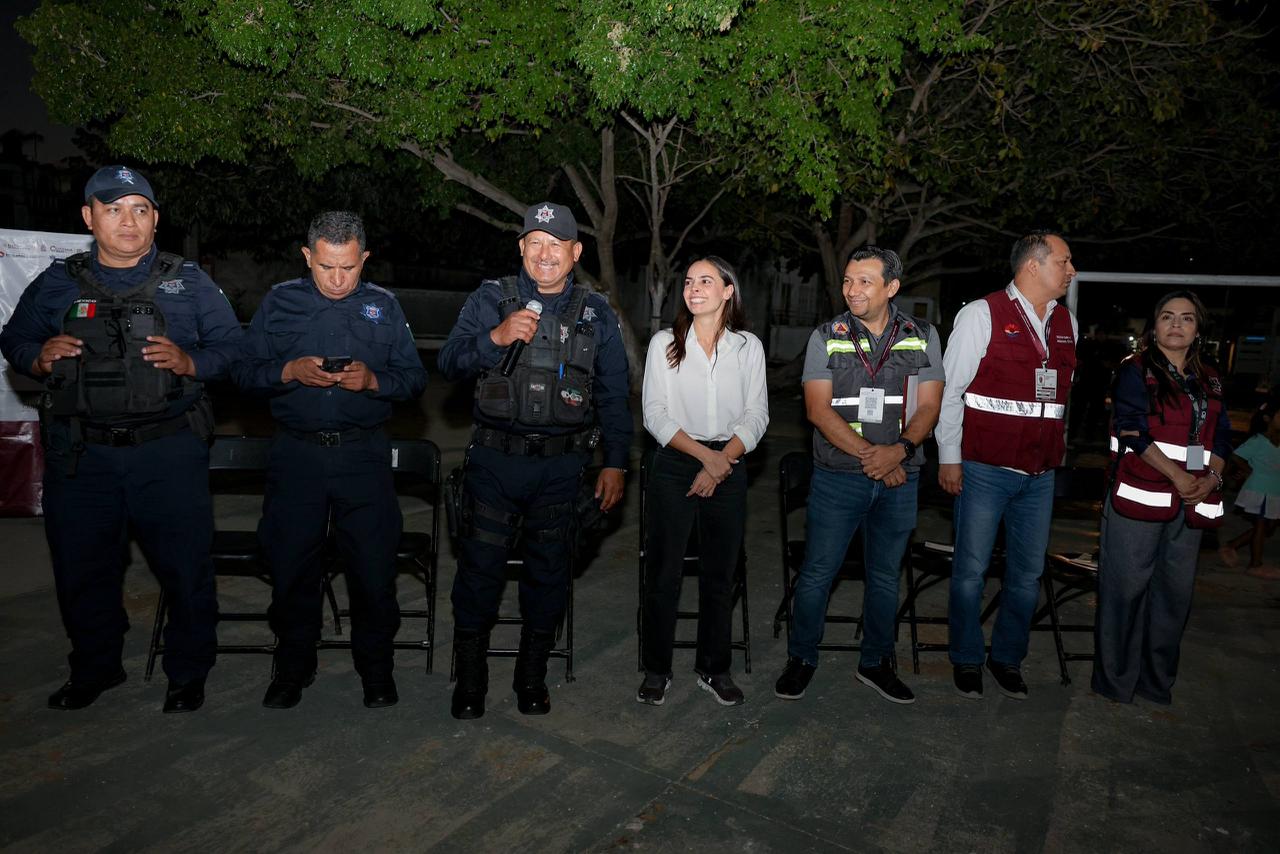 uploads/6/32/01 (2791).Jpeg